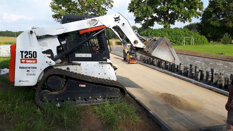 250kg dyzelinė WECKER NEUSON vibro plokštės nuoma